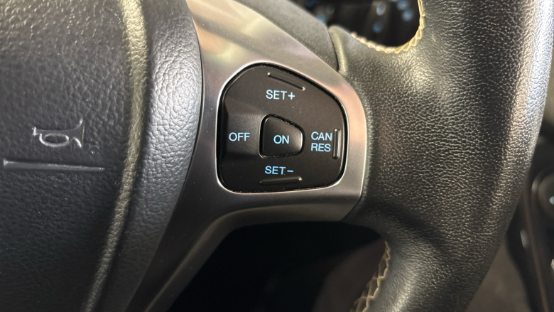 Ford Fiesta 1.0 EcoBoost Titanium 5dr Petrol Hatchback